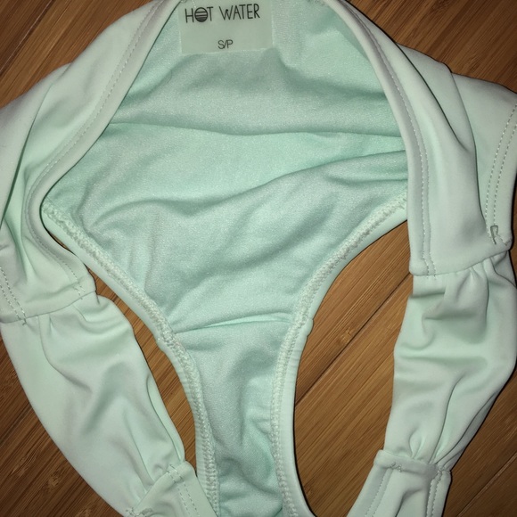 Victoria’s Secret 34B blue Fringe bikini - Picture 5 of 6